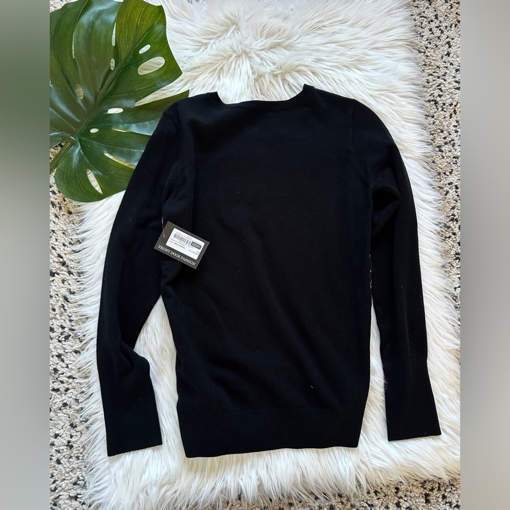NWT Ecru Sweater - Picture 2 of 7